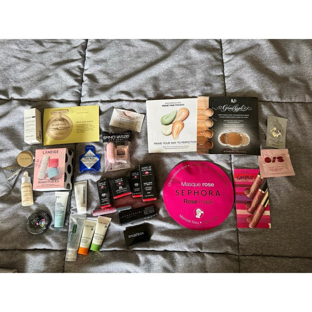 Lot of 33 Beauty Samples